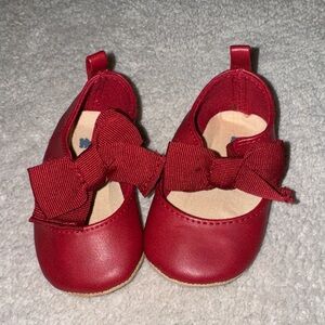Baby Gap Red Bow soft sole Shoes size 6-12 months